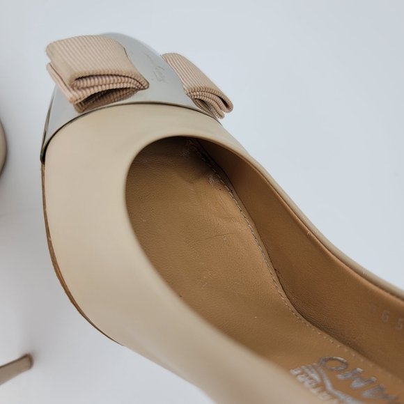 Salvatore Ferragamo Pump With Bow Size 7.5 C - Picture 6 of 16
